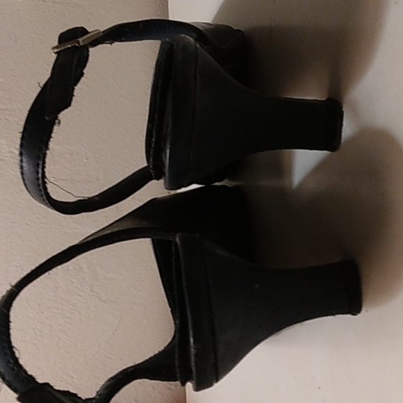 CB collections heels open - Picture 9 of 9